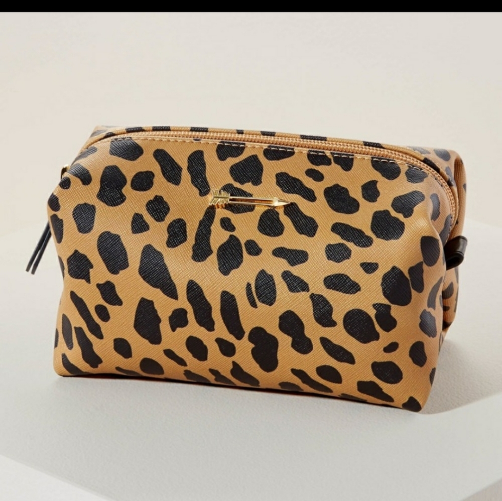 NWT Stella & Dot Animal Print Pouf
